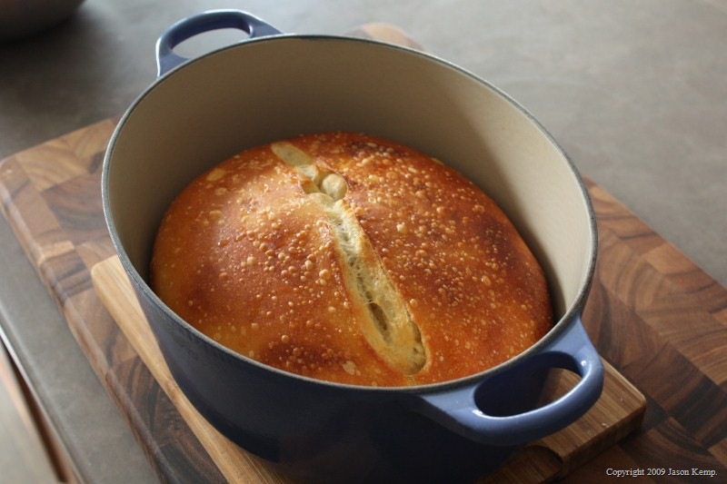 Dutch oven bread. Delicious and easy.